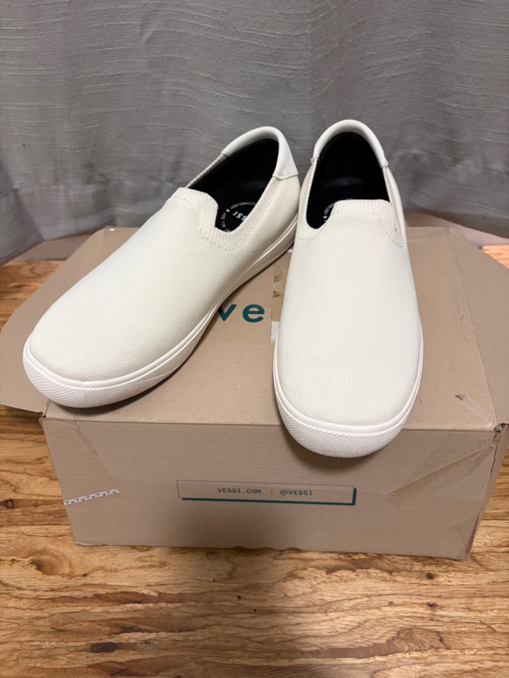 Vessi Boardwalk Slip-On Sneakers W8 fits like 8.5-9